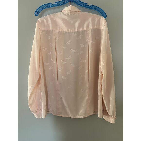 Vintage Worthington Baby Pink Dress Shirt Button Down best fits medium - Picture 4 of 4